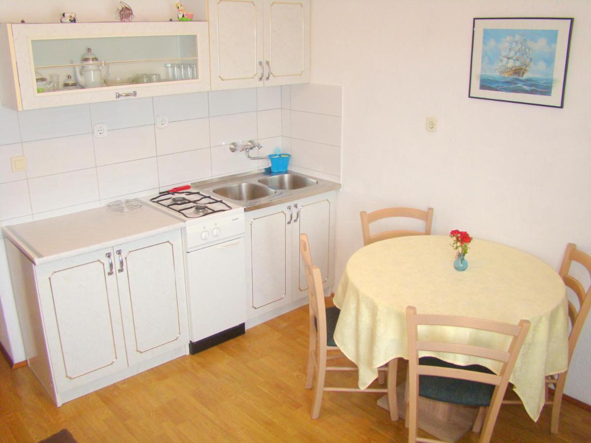 Apartments Ruza Vodice Eksteriør bilde