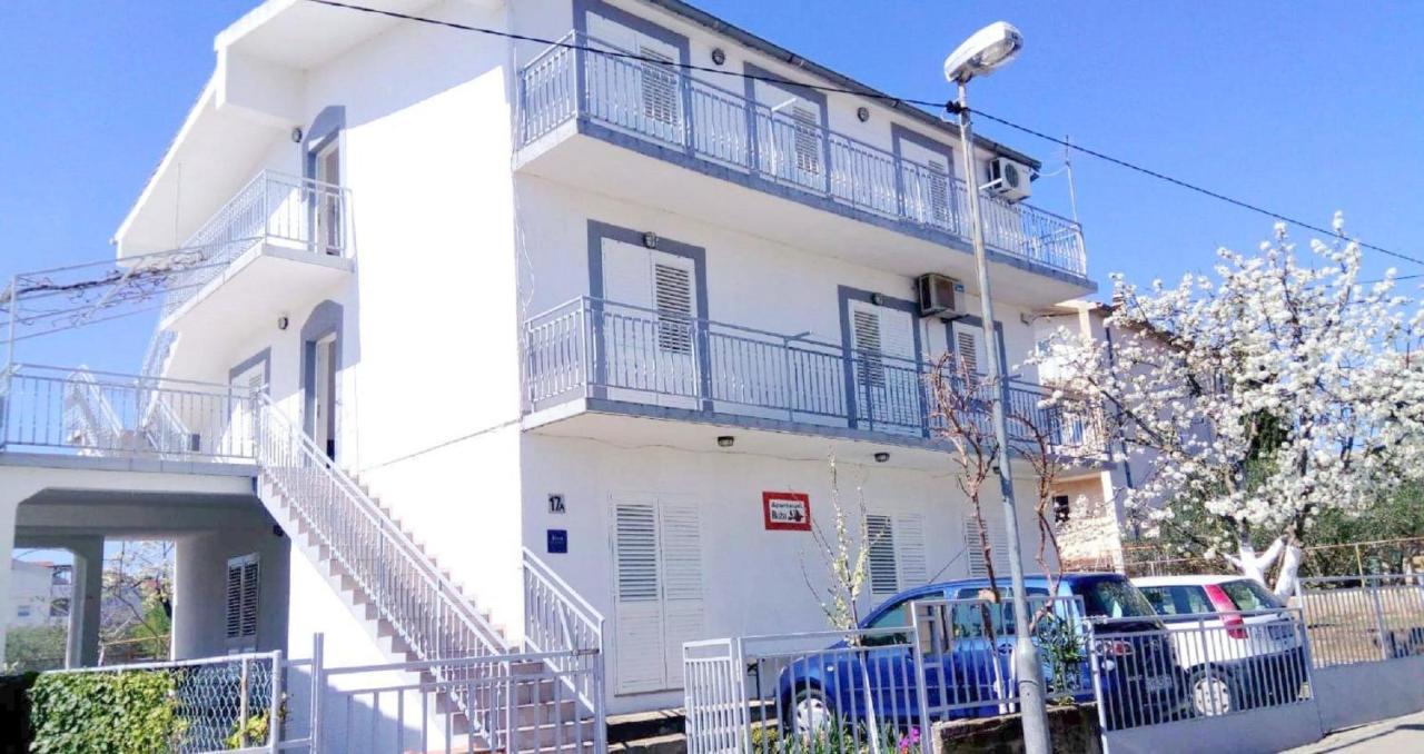 Apartments Ruza Vodice Eksteriør bilde