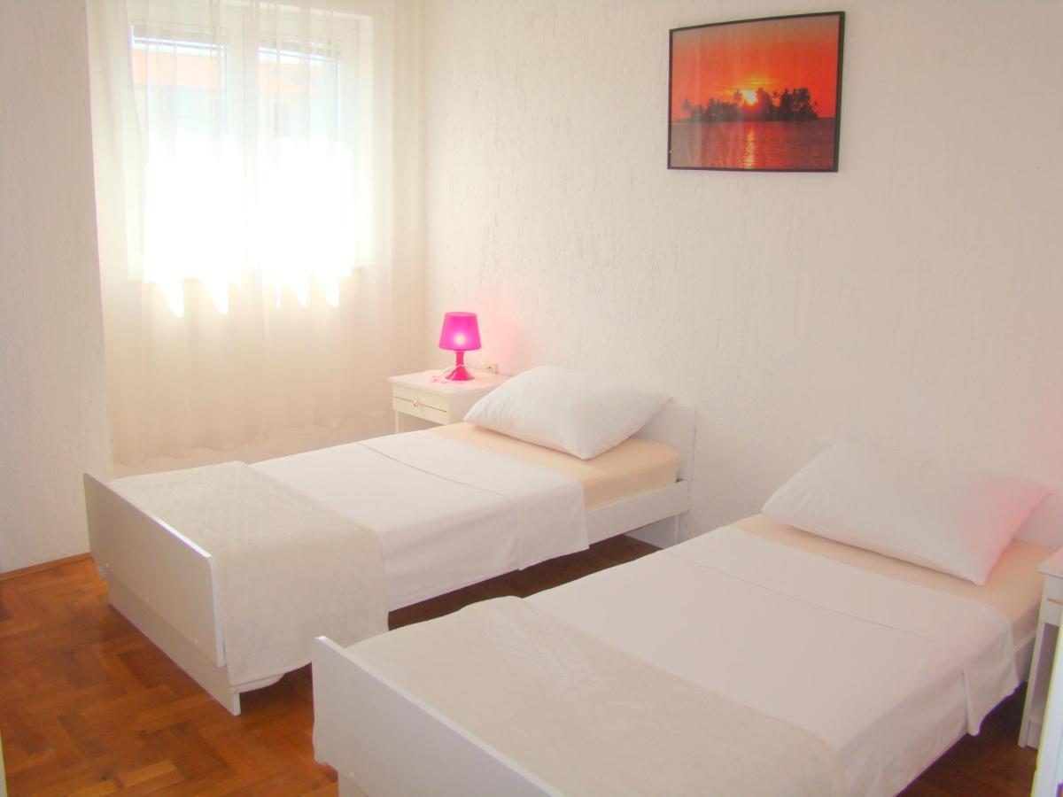 Apartments Ruza Vodice Eksteriør bilde