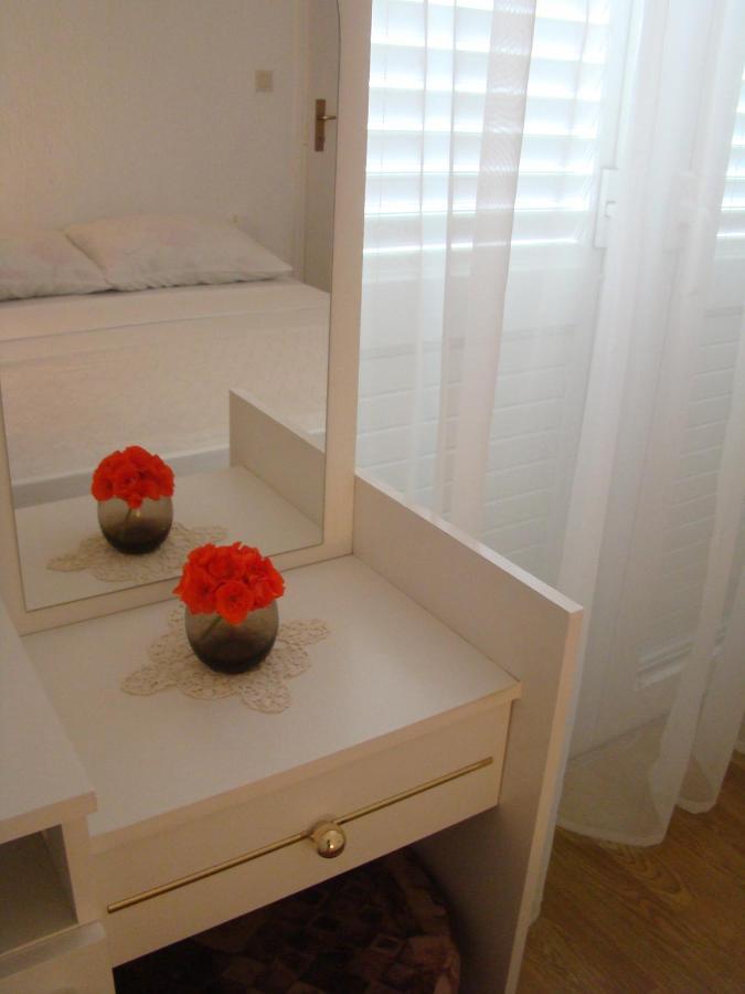 Apartments Ruza Vodice Eksteriør bilde